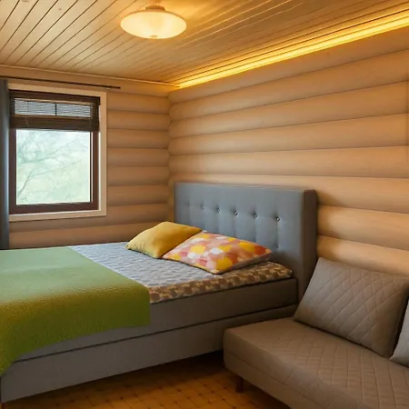 Peaceful Wood-fired Sauna Gæstehus Vantaa